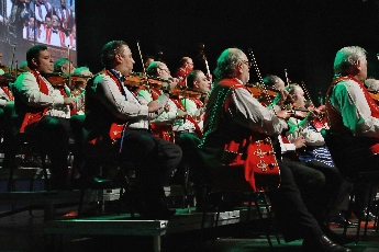 100 členný cigánsky orchester Budapešť a hostia